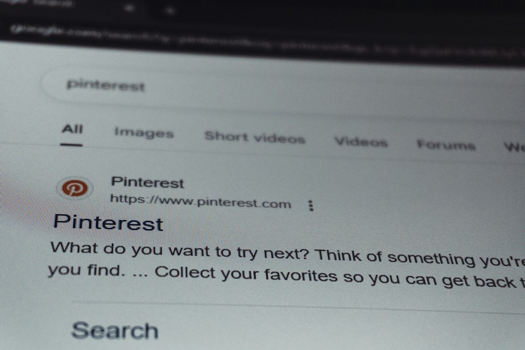 Photo blog article publishing frequency SEO
